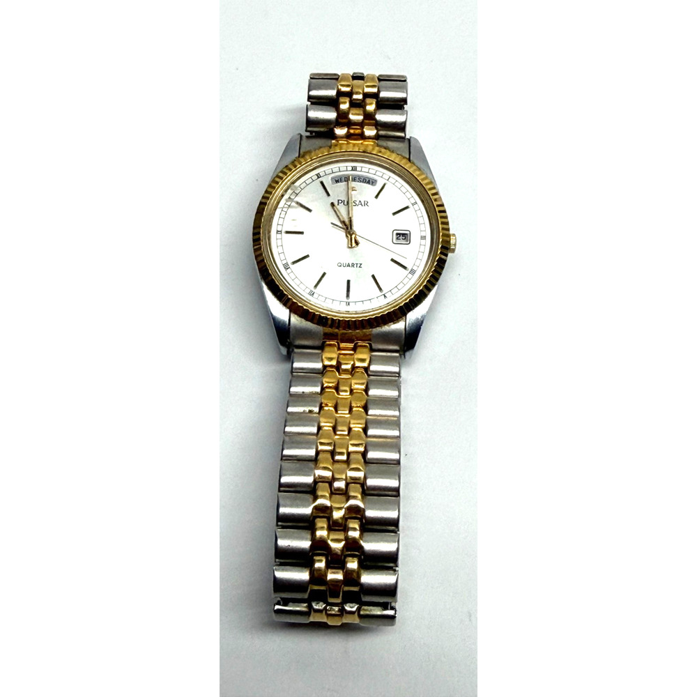 Vintage Men’s Seiko Pulsar Quartz Watch, New Battery V544-8A00 Two Tone Day Date